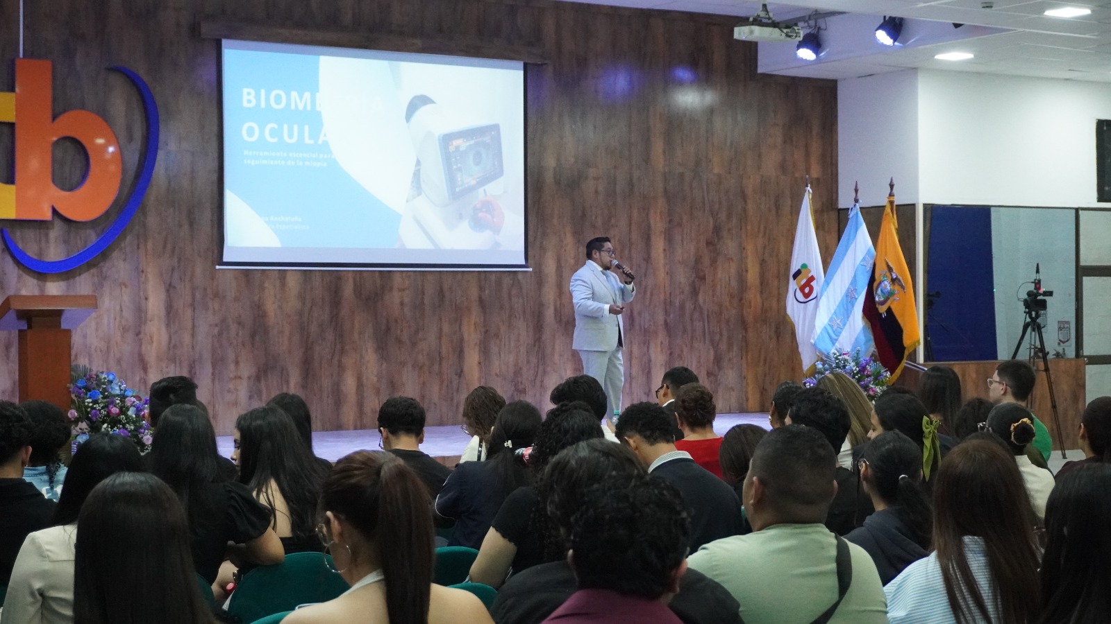 ITB fortaleció la actualización profesional en salud visual durante la conmemoración del Día del Optometrista Ecuatoriano