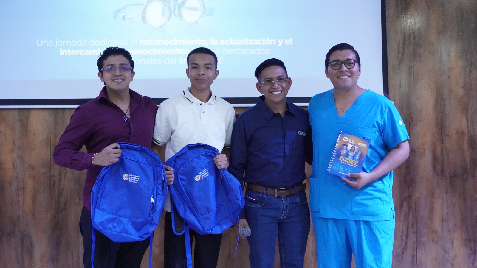 ITB fortaleció la actualización profesional en salud visual durante la conmemoración del Día del Optometrista Ecuatoriano