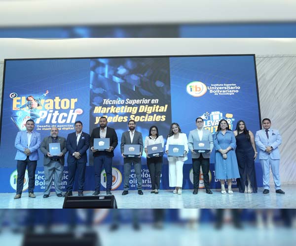 Estudiantes de Marketing Digital y Redes Sociales presentan proyectos novedosos en Elevator Pitch