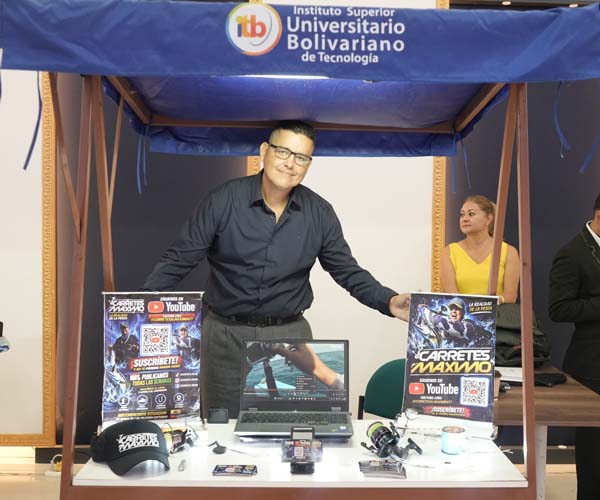 Estudiantes de Marketing Digital y Redes Sociales presentan proyectos novedosos en Elevator Pitch