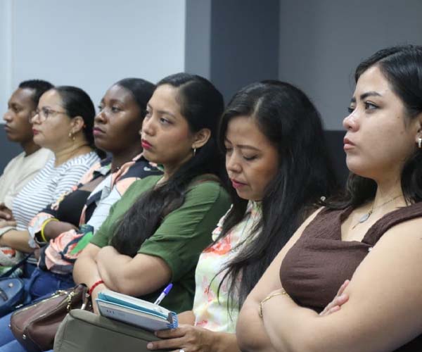 ITB desarrolló conferencia magistral sobre dirección escénica en la era digital
