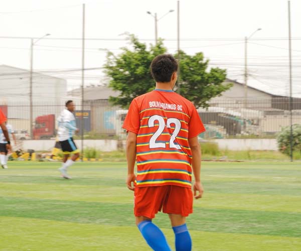 Bolivarianos Sporting Club presenta a su equipo masculino para el Torneo Universitario de la FEF