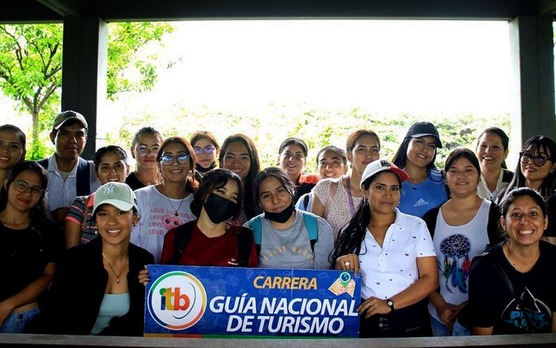 Estudiantes de Guía Nacional de Turismo dieron un gran paso en su profesión