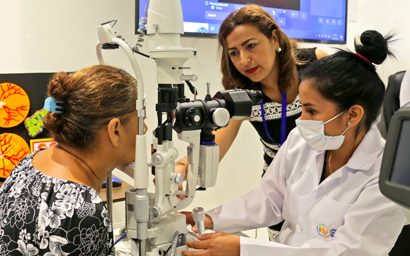 Estudiantes rindieron examen complexivo para culminar con su etapa académica