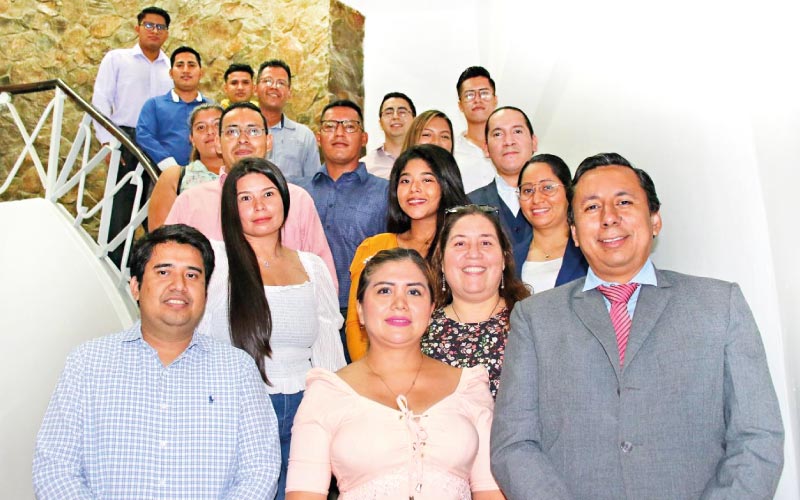 Estudiantes de la carrera de Tecnología Superior en Administración culminaron el proceso educativo en ITB satisfactoriamente