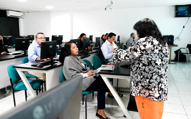 Autoridades del ITB se reúnen con miras a la acreditación