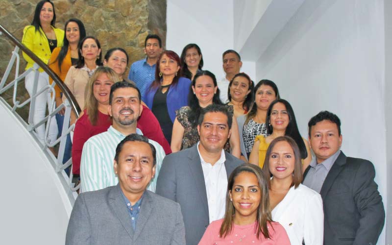 Primera Promoción del Programa ITB Valida a un paso de culminar sus estudios