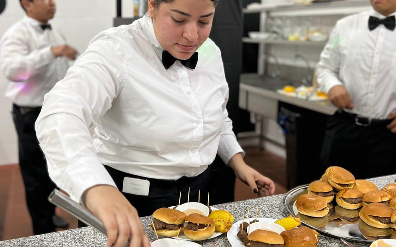 Estudiantes de Gastronomía aprendieron a organizar eventos culinarios