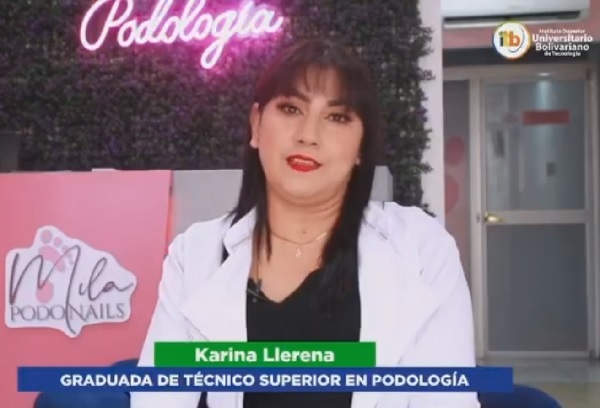 Karina Llerena, graduada en la carrera de Podología