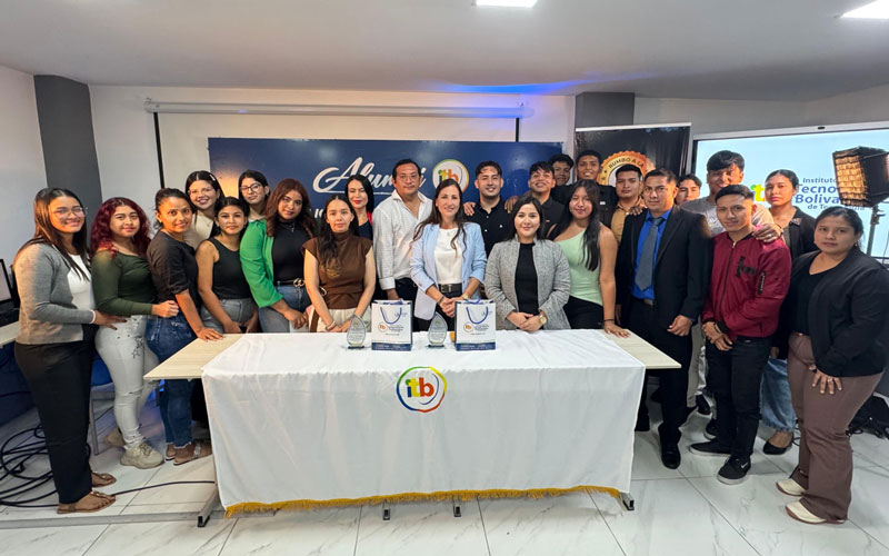 ITB realiza conversatorio “Voces y Experiencias del Comercio Exterior” 