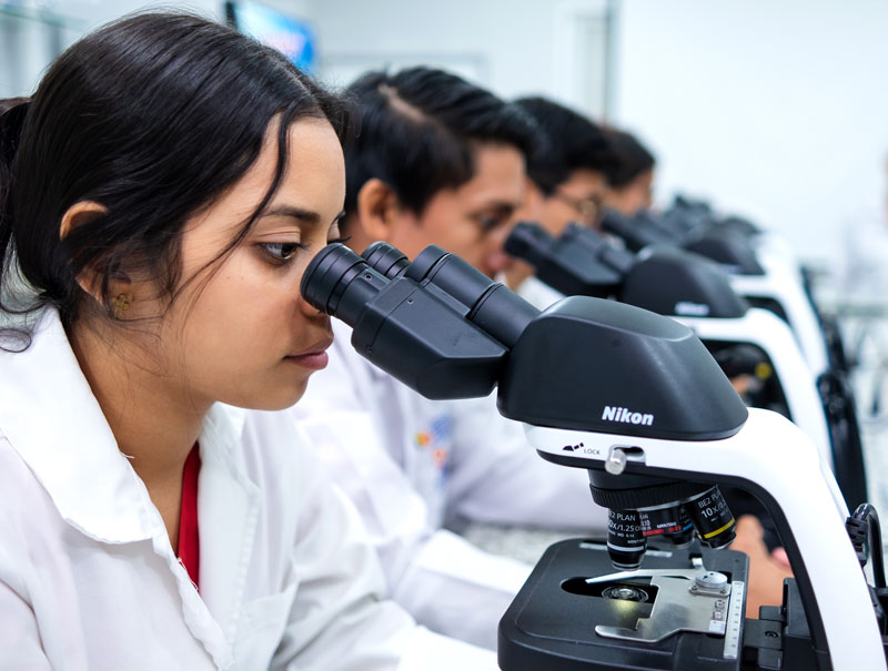 Tecnología Superior en Laboratorio Clínico