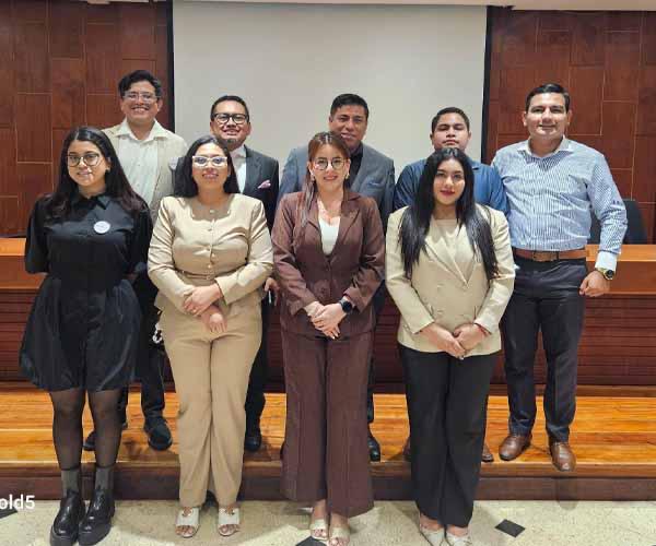 ¡Nuestros doctorandos brillan en el escenario internacional!