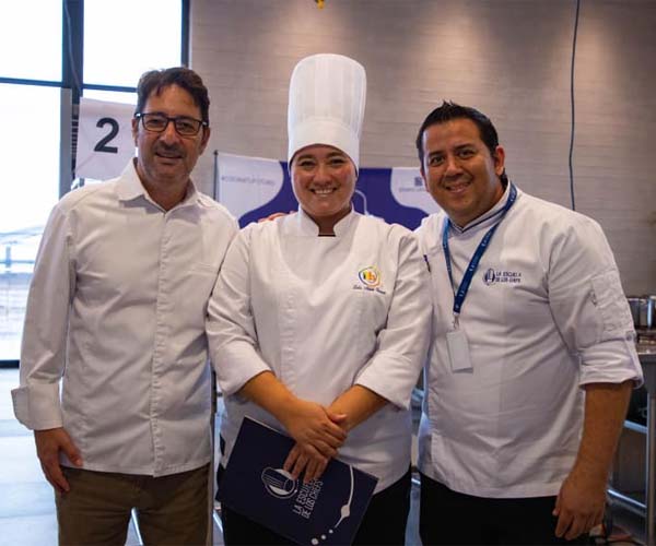 Docente del ITB participa como juez de piso en actividad académica de la Escuela de los Chefs
