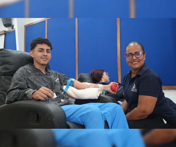 Segundo día de la Campaña de Donación de Sangre reúne héroes de la comunidad bolivariana por la vida