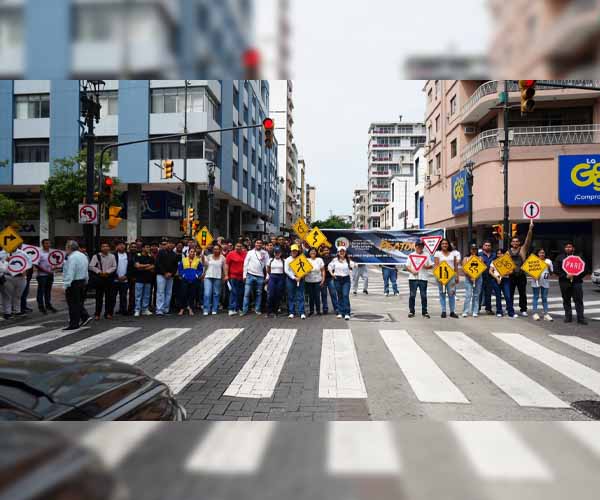 ITB promovió una movilidad responsable durante la jornada “Guayaquil Camina Seguro”