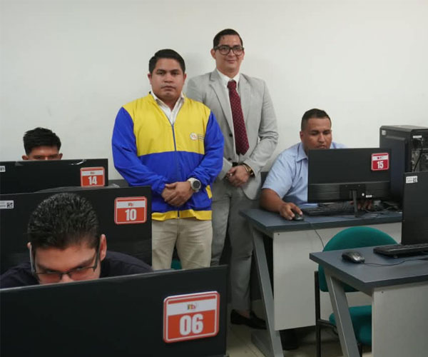 ITB desarrolló el examen teórico complexivo de Planificación y Transporte Terrestre