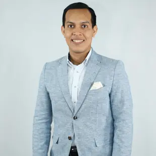 Econ. Danny Tutiven Suplewiche